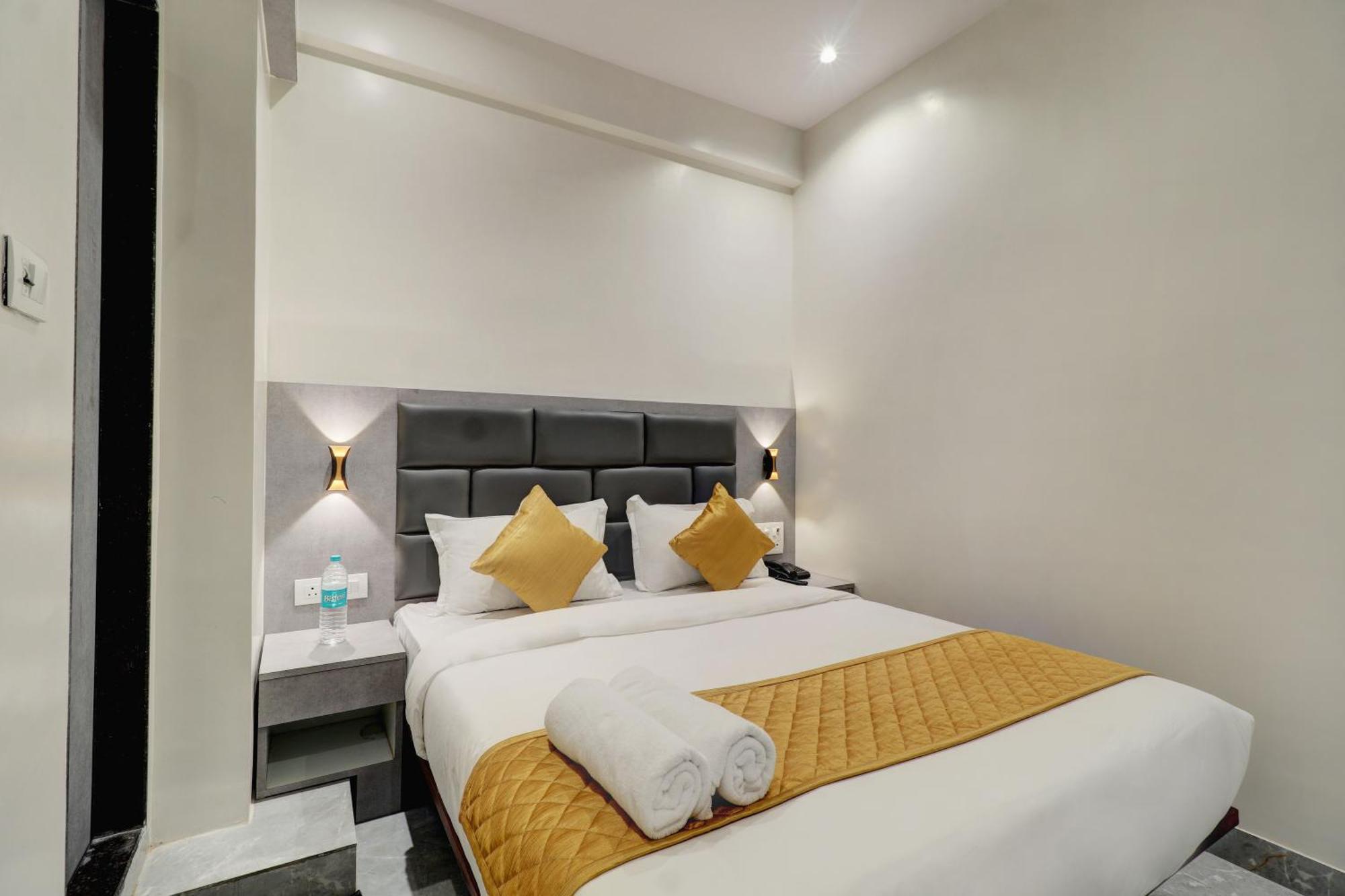Hotel Enigma Inn Βομβάη Εξωτερικό φωτογραφία