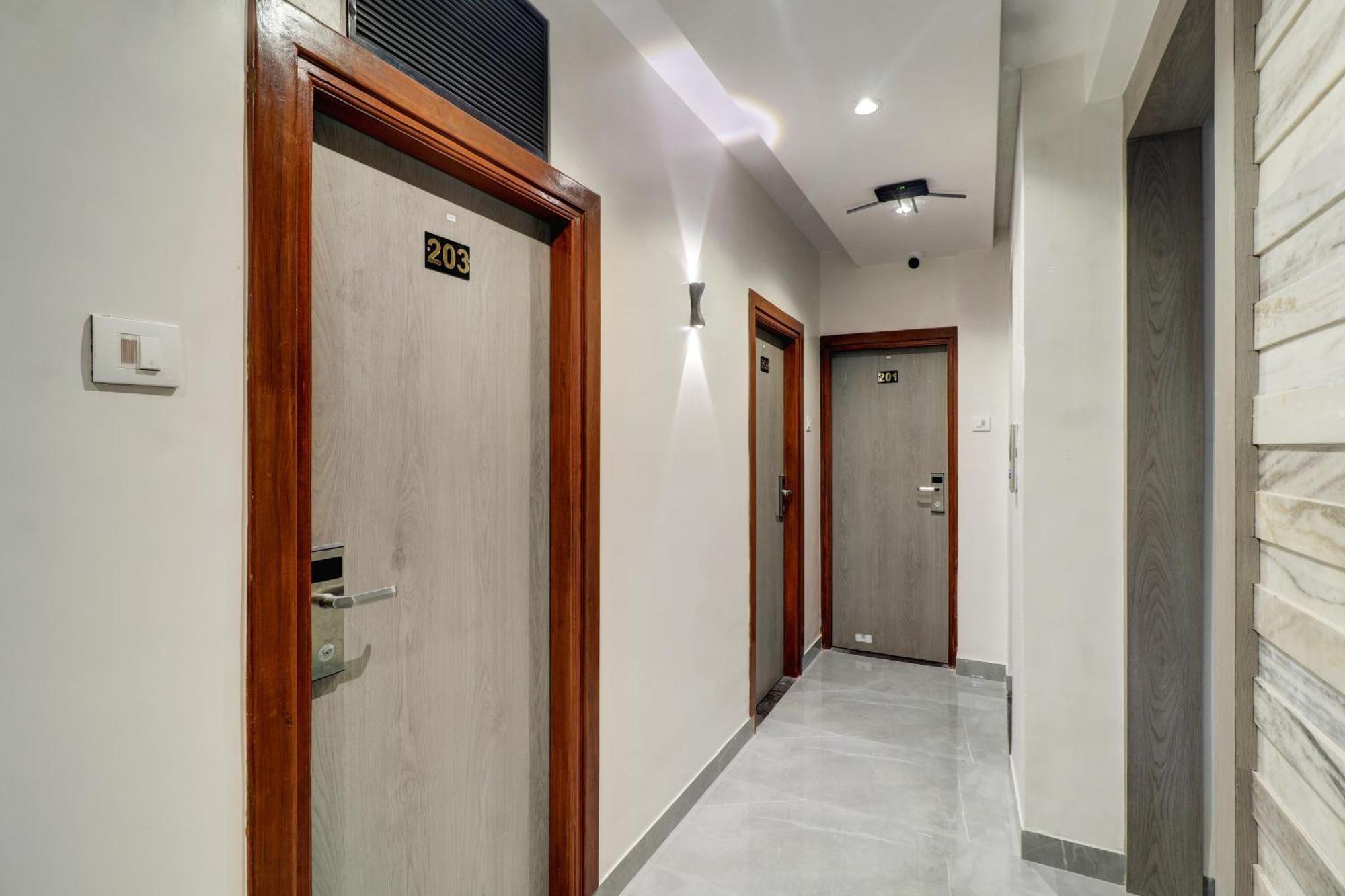 Hotel Enigma Inn Βομβάη Εξωτερικό φωτογραφία