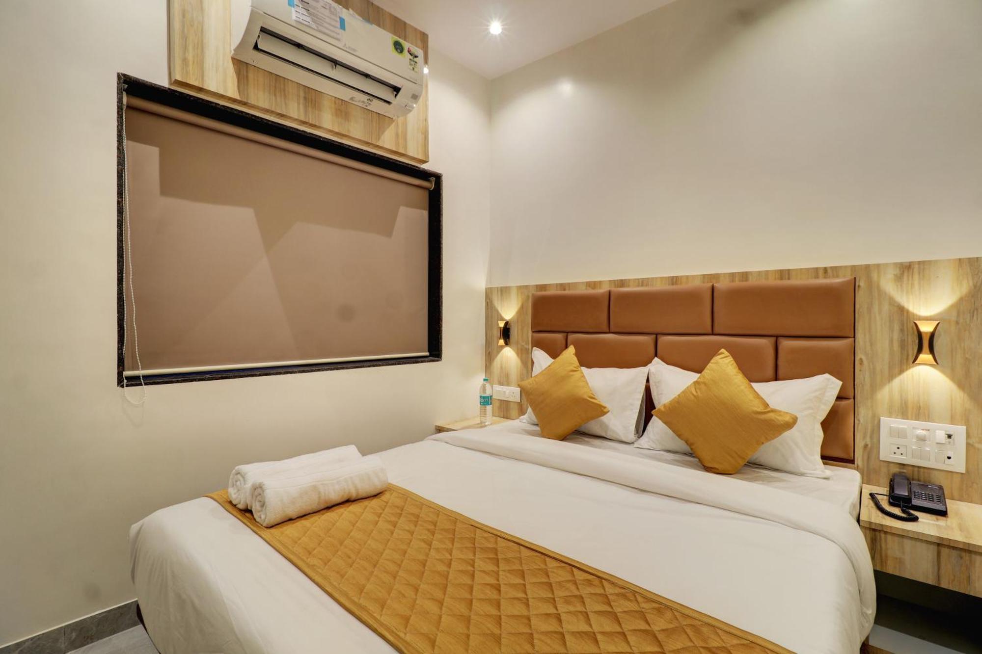 Hotel Enigma Inn Βομβάη Εξωτερικό φωτογραφία